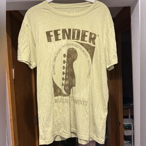 Extremely rare and aoft* vintage Fender by Lucky Brand men’s tee